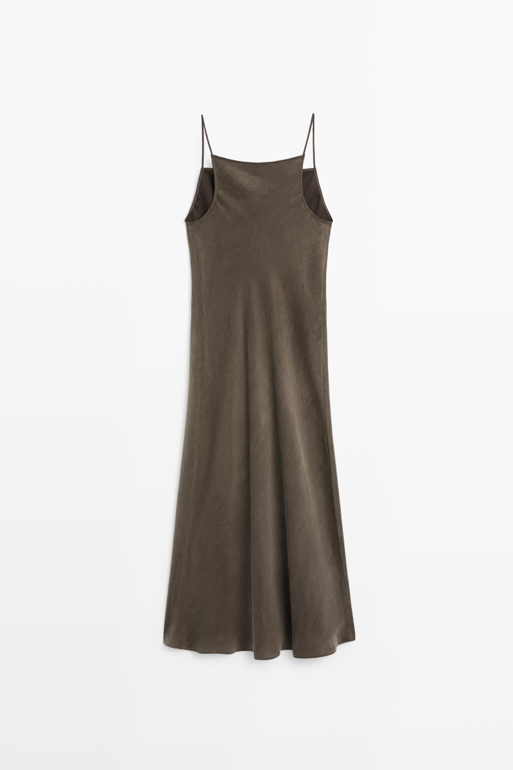 Robe nuisette fluide à fines bretelles